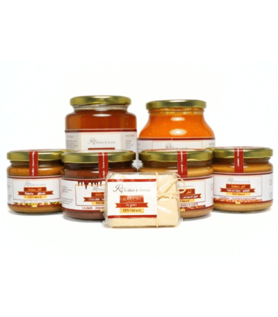Un coffret gourmand dédié aux amateurs d’amlou, comprenant 4 saveurs différentes (amandes, pistache, cajou, chocolat) avec des cadeaux OFFERTS : miel d’eucalyptus, amlou aux cacahuètes et savon à l’huile d’argan. Une offre complète, naturelle et irrésistible.