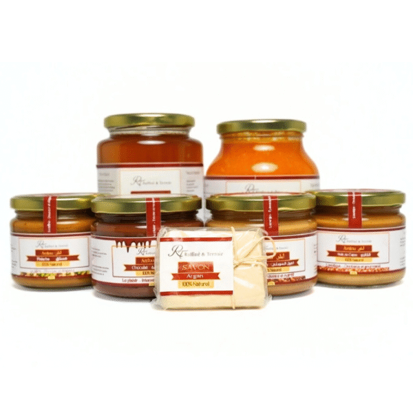 Un coffret gourmand dédié aux amateurs d’amlou, comprenant 4 saveurs différentes (amandes, pistache, cajou, chocolat) avec des cadeaux OFFERTS : miel d’eucalyptus, amlou aux cacahuètes et savon à l’huile d’argan. Une offre complète, naturelle et irrésistible.