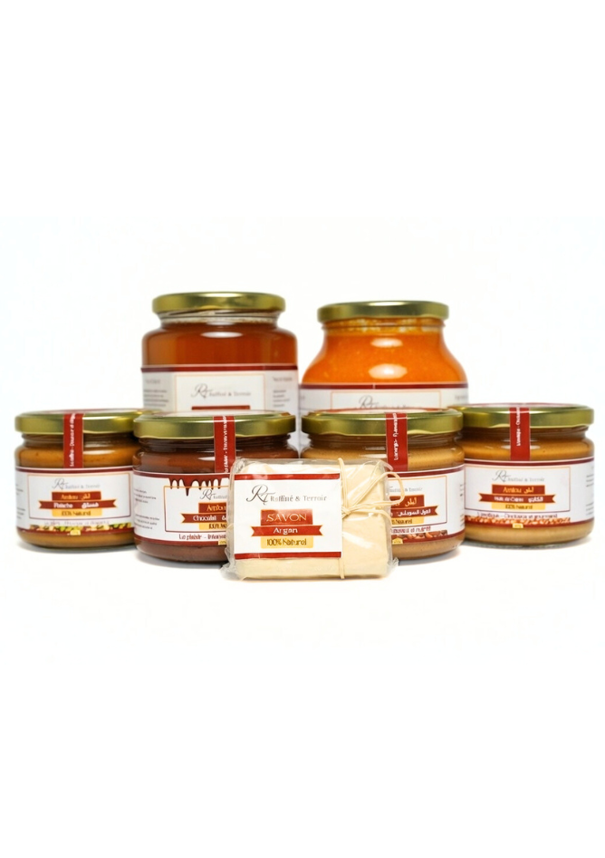 Un coffret gourmand dédié aux amateurs d’amlou, comprenant 4 saveurs différentes (amandes, pistache, cajou, chocolat) avec des cadeaux OFFERTS : miel d’eucalyptus, amlou aux cacahuètes et savon à l’huile d’argan. Une offre complète, naturelle et irrésistible.